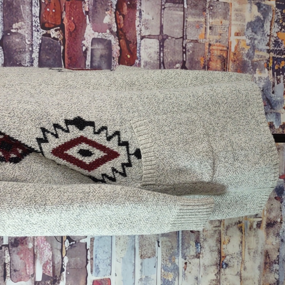 Debut Southwestern Aztec Pattern Cardigan Sweater - Picture 6 of 8